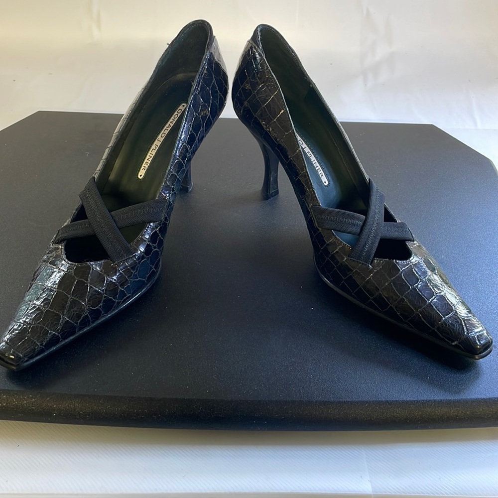 Black Donald J Pliner Heels (Mojo-85B)